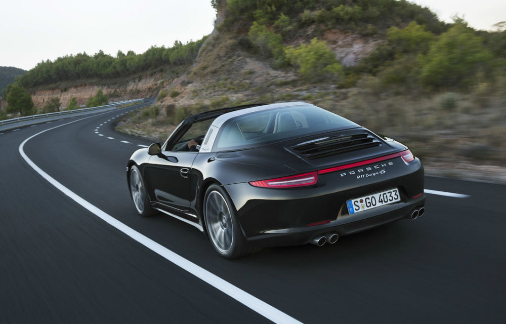 Porsche 911 Targa, întoarcere la formele retro pentru noua decapotabilă a germanilor - Poza 4