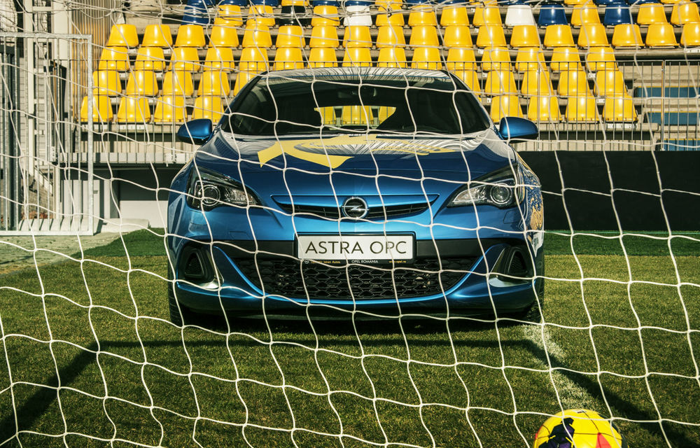Opel a devenit sponsor principal al echipei de fotbal Petrolul Ploieşti - Poza 4