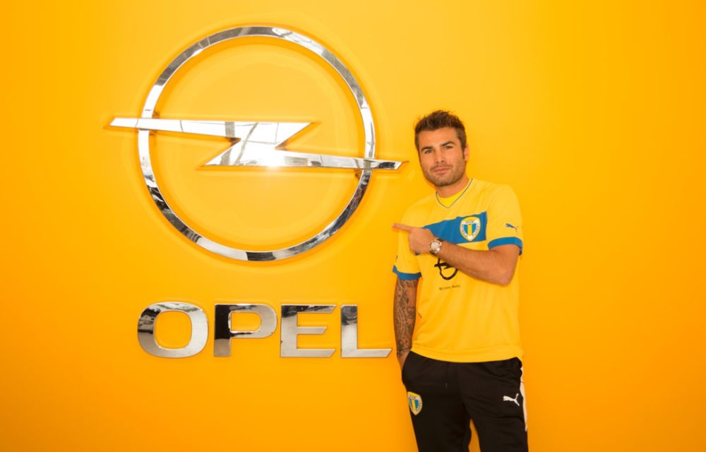 Opel a devenit sponsor principal al echipei de fotbal Petrolul Ploieşti - Poza 14