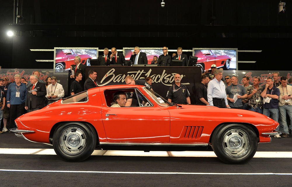 Un Chevrolet Corvette L88 din 1967 a fost vândut la licitație pentru 3.85 milioane dolari - Poza 3