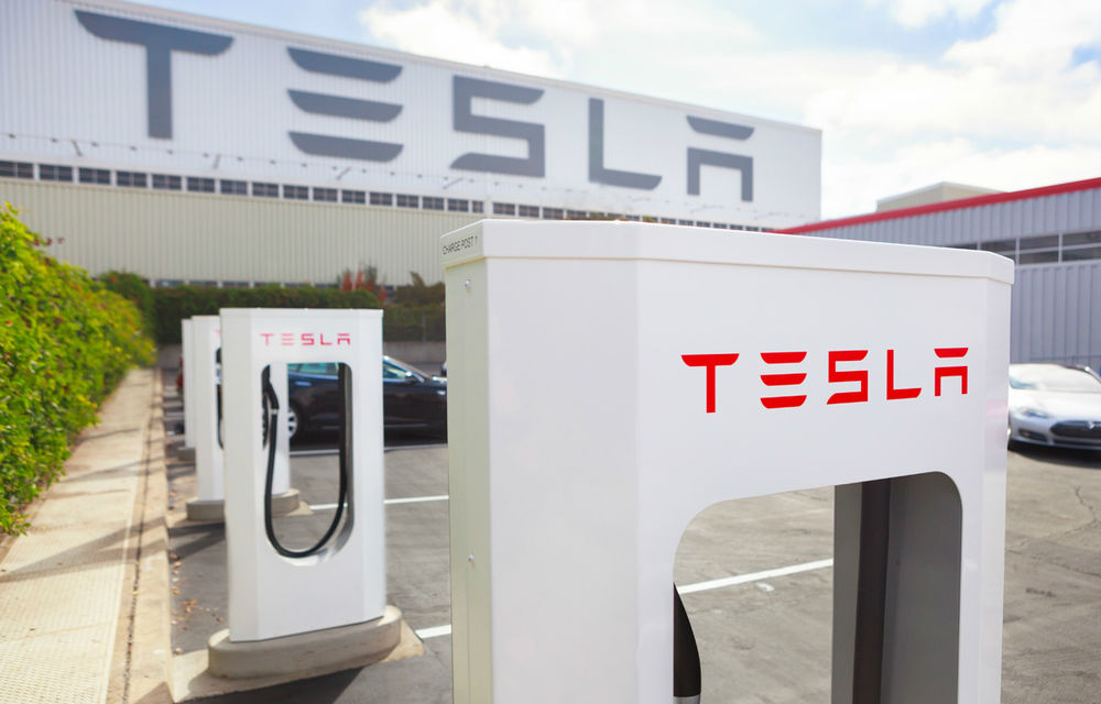 Tesla Supercharger, reţeaua privată de staţii de încărcare a producătorului, se extinde şi în Europa - Poza 1