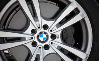 BMW pregăteşte o inovaţie pentru modelele de serie: jantele din fibră de carbon