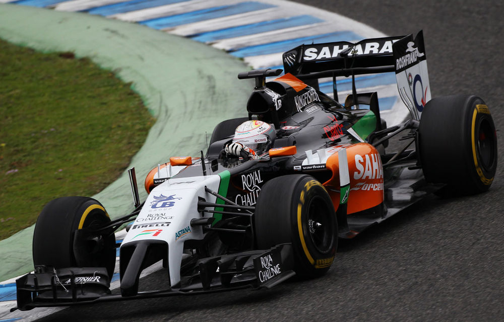 Perez, cel mai bun timp în prima zi de teste din Bahrain - Poza 1
