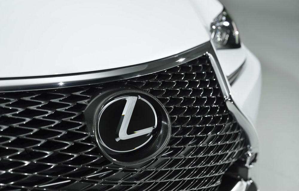 Lexus RC 350 F Sport debutează în martie alături de fratele său destinat competiţiilor - Poza 9