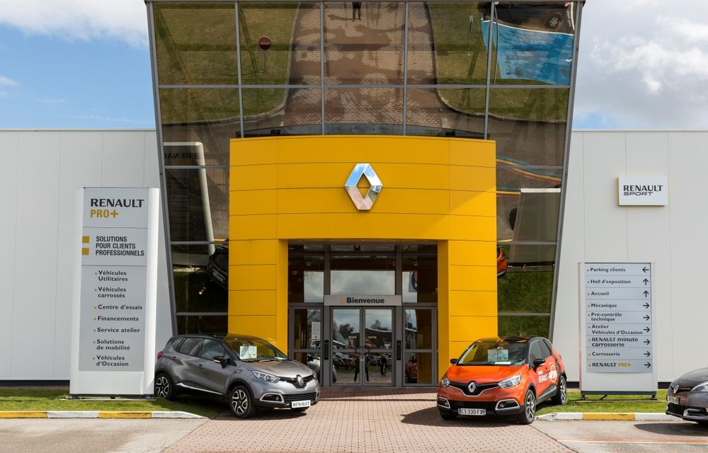 Renault Megane facelift a fost lansat în România alături de noul format de showroom - Poza 2