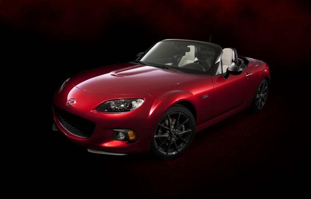 Mazda a prezentat o nouă ediţie aniversară a lui MX-5 şi platforma noii generaţii - Poza 3
