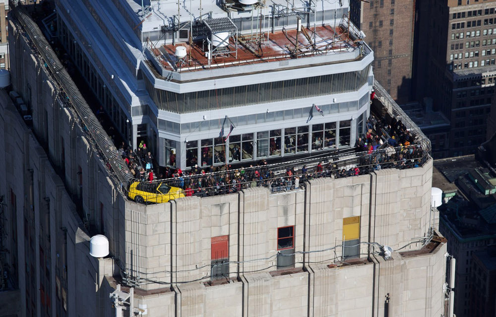 După 49 de ani, Mustang a revenit pe acoperişul Empire State Building - Poza 23