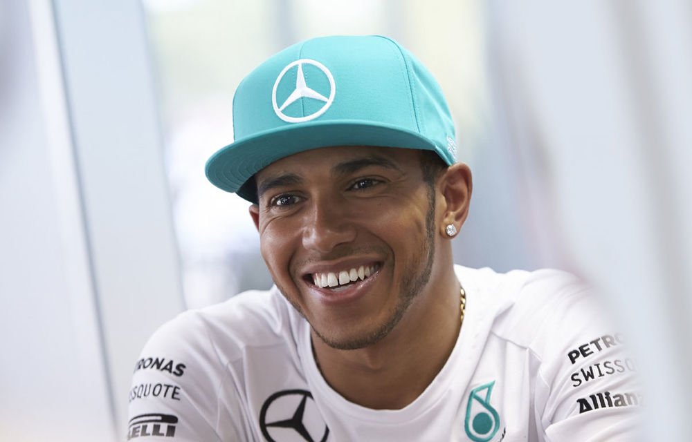 Hamilton: &quot;Vettel trebuie să-şi demonstreze autoritatea la Red Bull&quot; - Poza 1