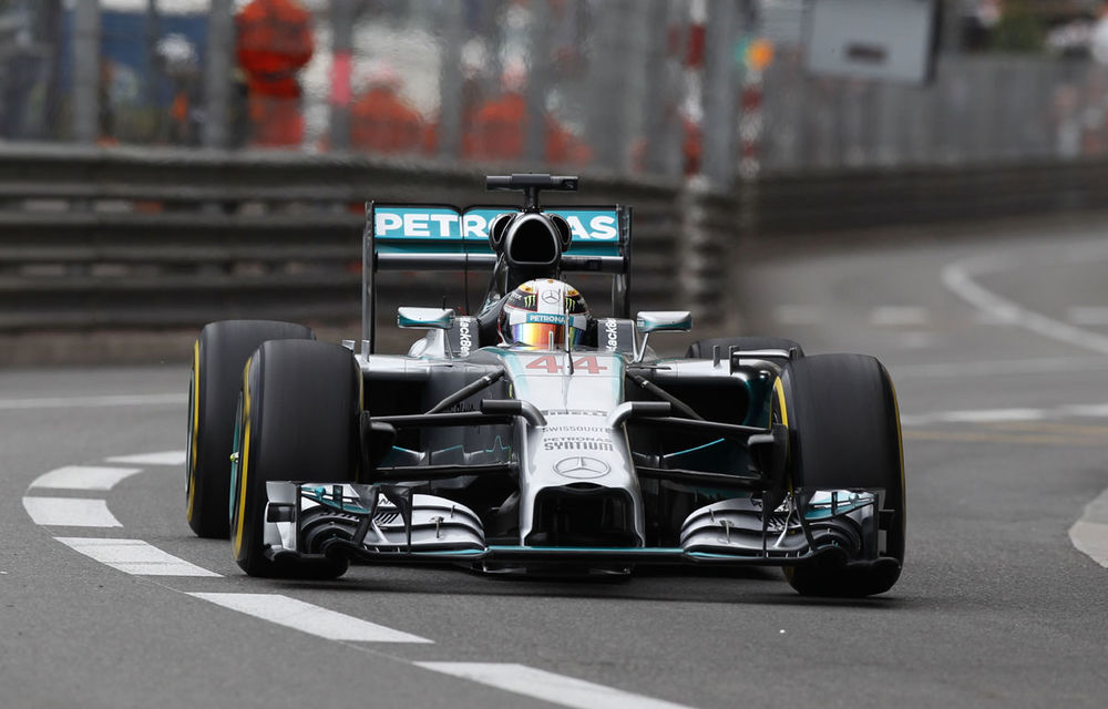 Hamilton: &quot;A fost imposibil să concurez cu un ochi închis în finalul cursei de la Monaco&quot; - Poza 1