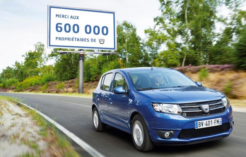 Succesul Dacia în Franţa, explicat de schimbarea modului în care francezii cumpără maşini - Poza 1