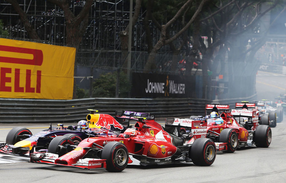 Ecclestone nu este interesat să promoveze mai mult Formula 1 pe internet - Poza 1