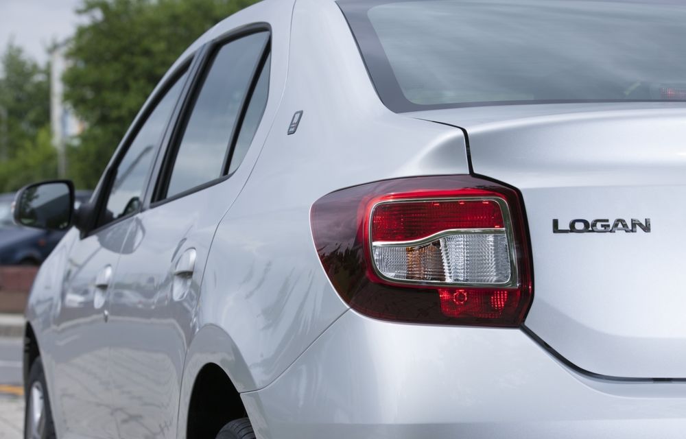Dacia lansează ediţia specială Logan 10 ani: climatizare automată, comenzi pe uşi şi semnal în oglinzi - Poza 3