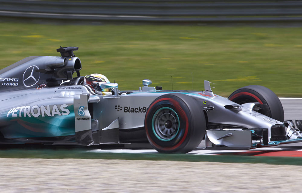 Hamilton, frustrat de erorile personale şi defecţiunile la frâne din cursa din Austria - Poza 1