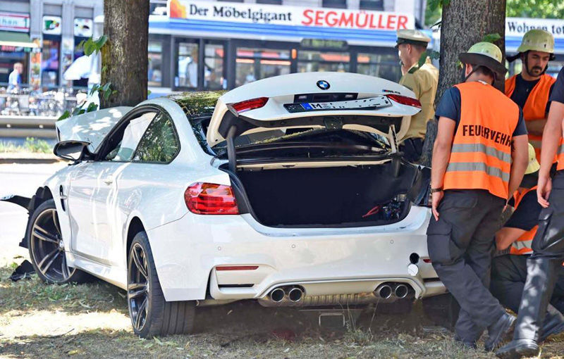 Daună totală: primul BMW M4 distrus vine din Germania - Poza 6