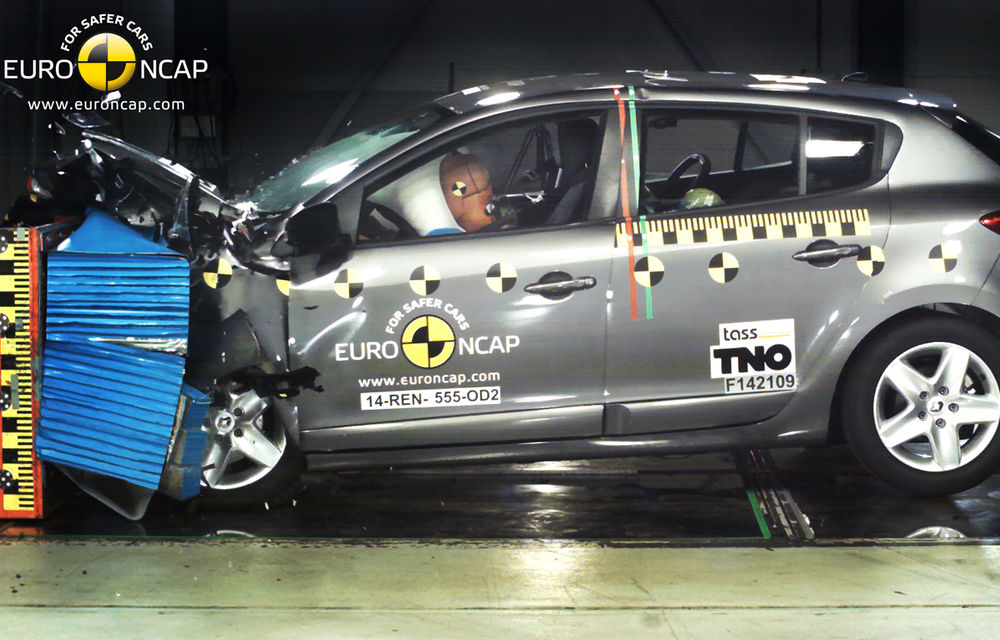 Cele trei stele ale lui Megane au pus pe jar industria auto. &quot;EuroNCAP nu e obiectiv&quot;, acuză presa franceză - Poza 1