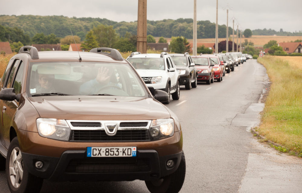 REPORTAJ: Enclava pariziană Dacia - Poza 26