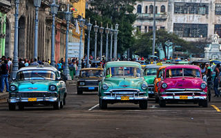 Cubanezii au cumpărat doar 50 de maşini noi în primele şase luni de la ridicarea embargoului impus automobilelor de import