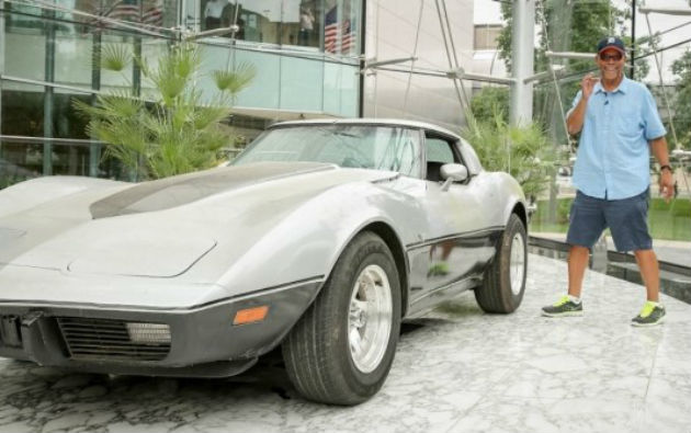Un american s-a reîntâlnit cu maşina sa, un Chevrolet Corvette, la 33 de ani după ce a fost furată - Poza 2