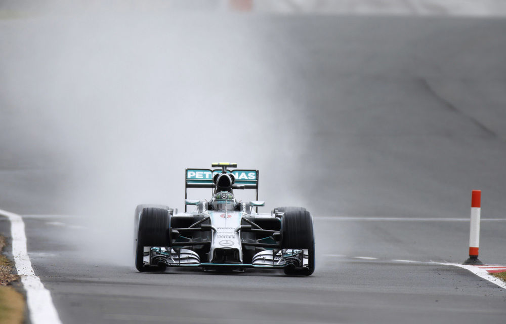 Rosberg, pole position la Silverstone pe ploaie! Hamilton pe 6. Ferrari, eliminaţi în prima parte - Poza 1