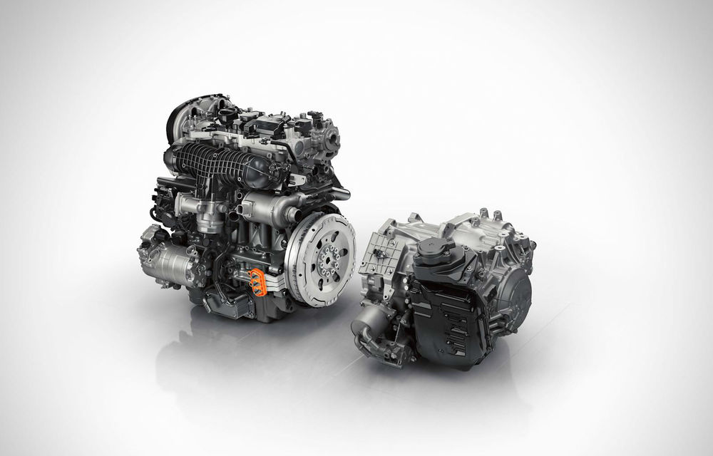 Noul Volvo XC90: motor hibrid de 400 CP ascuns sub titulatura T8 - Poza 1