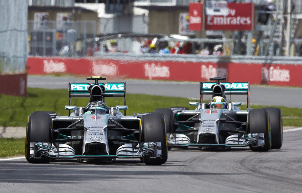 Mercedes insistă că nu se va implica în duelul dintre Hamilton şi Rosberg pentru titlu - Poza 1