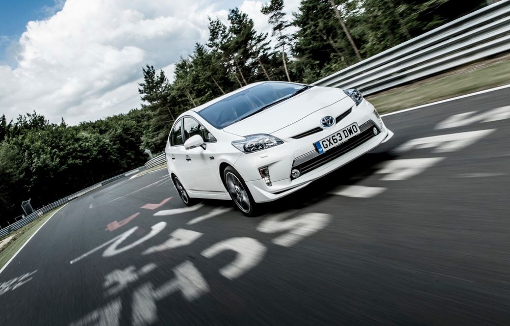 Toyota Prius Plug-in Hybrid a stabilit un record de consum la Nurburgring - Poza 12