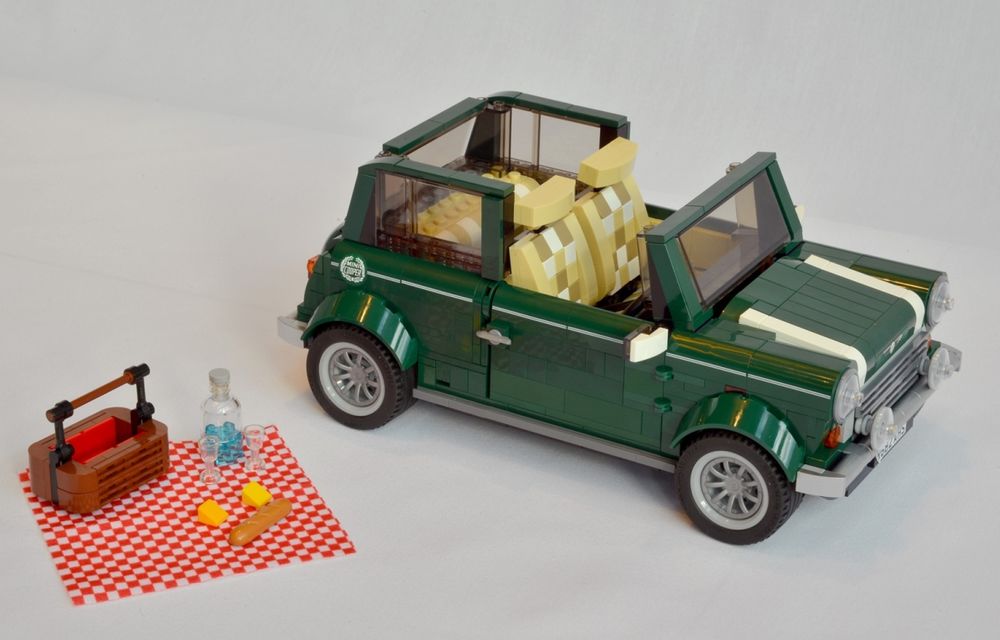 Mini Cooper este oferit şi în versiune LEGO: 1.077 de piese completează maşina de 25 de centimetri lungime - Poza 6