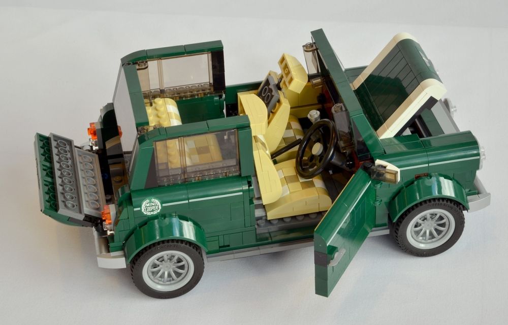 Mini Cooper este oferit şi în versiune LEGO: 1.077 de piese completează maşina de 25 de centimetri lungime - Poza 12