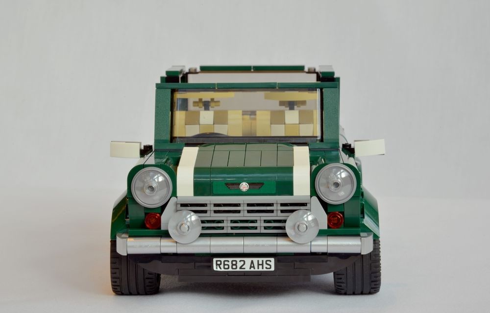 Mini Cooper este oferit şi în versiune LEGO: 1.077 de piese completează maşina de 25 de centimetri lungime - Poza 4