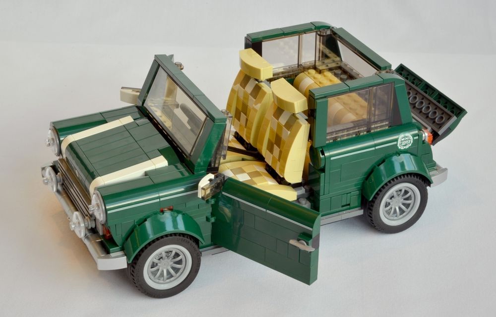 Mini Cooper este oferit şi în versiune LEGO: 1.077 de piese completează maşina de 25 de centimetri lungime - Poza 9