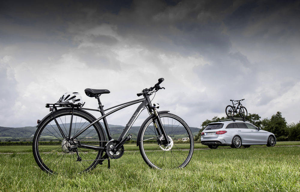 Mercedes C-Class Estate Genuine Accesories - suport de biciclete şi elemente practice pentru break-ul german - Poza 4