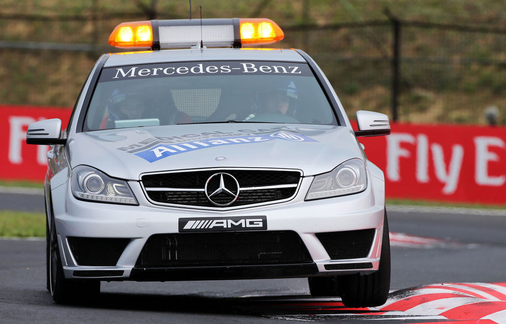 Ecclestone susţine că F1 va abandona startul de pe loc după ieşirea Safety Car-ului - Poza 1