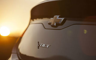 Chevrolet Volt: un teaser anunţă deja lansarea noii generaţii în 2015
