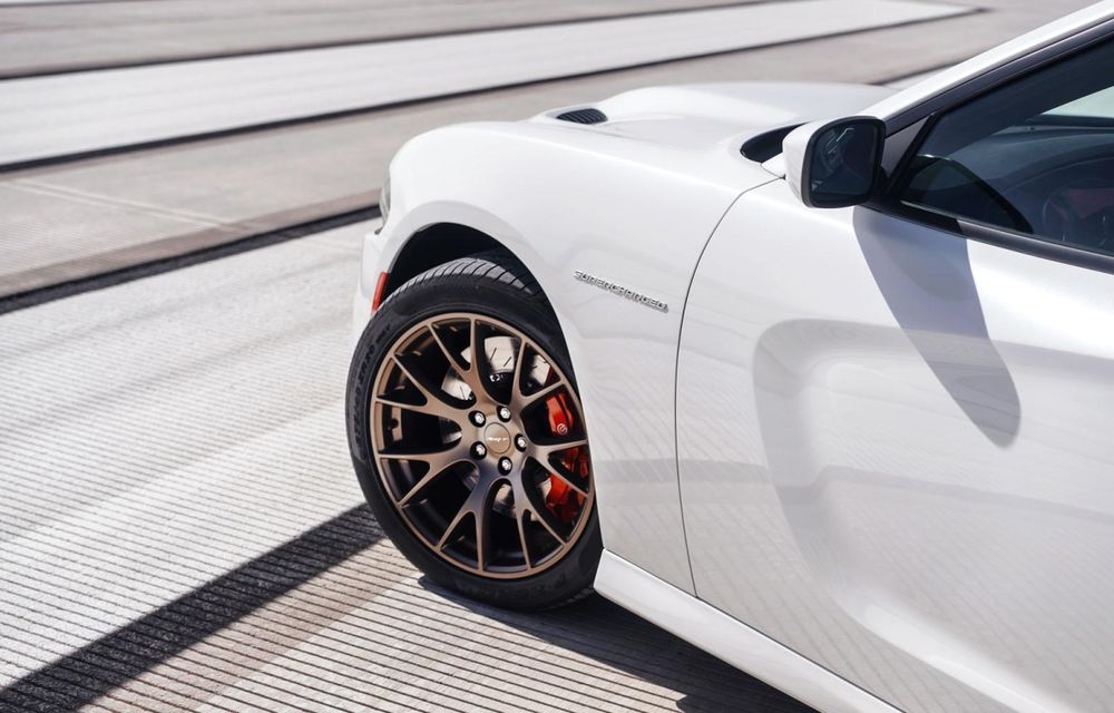 Dodge Charger SRT Hellcat devine cea mai puternică berlină din lume: 717 CP şi 880 Nm - Poza 15