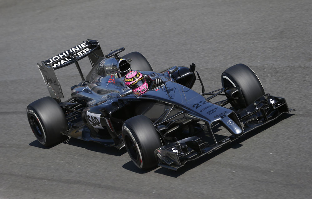 McLaren aşteaptă deznodământul duelului Hamilton - Rosberg: &quot;Unul dintre ei poate deveni disponibil&quot; - Poza 1