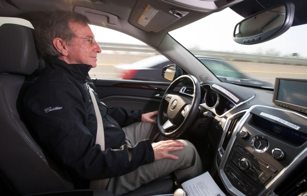 Cadillac va lansa în 2017 o maşină semi-autonomă, capabilă să se conducă singură pe autostradă - Poza 2