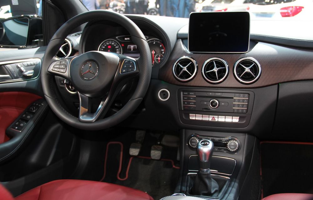 PARIS 2014 LIVE: Mercedes-Benz B-Klasse facelift: imagini cu restilizarea MPV-ului premium - Poza 9