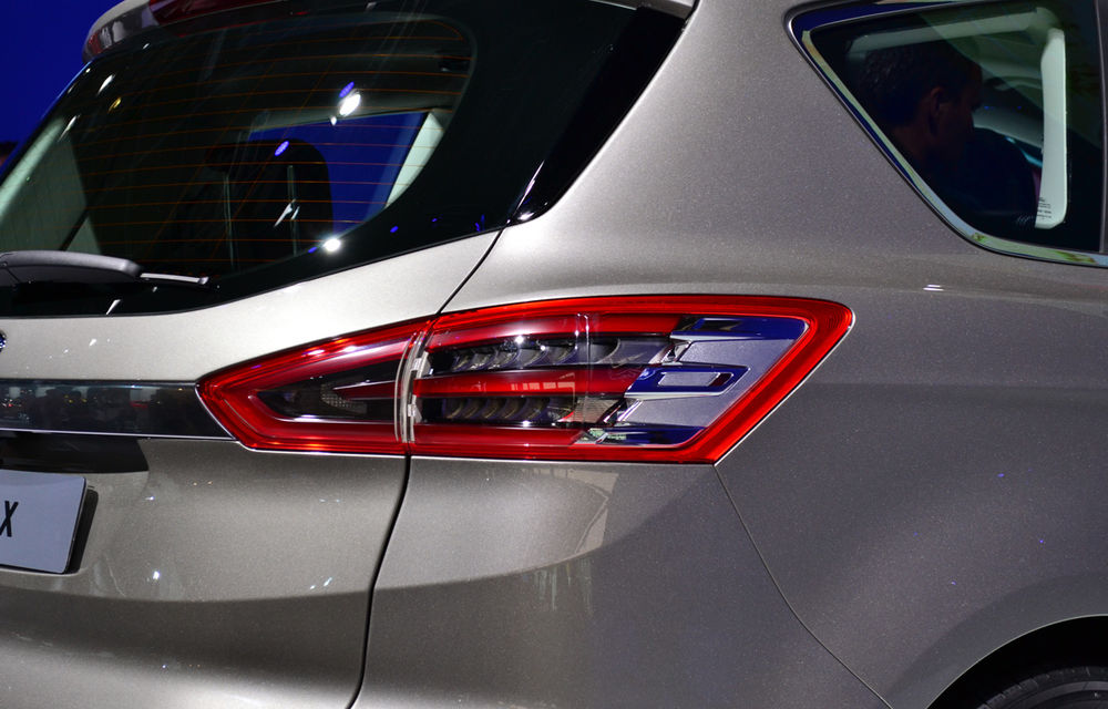 PARIS 2014 LIVE: Ford S-Max a ajuns la a doua generaţie: primele imagini ale noului monovolum european - Poza 6
