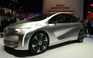 PARIS 2014 LIVE: Renault Eolab concept: consum de 1 litru la sută pentru maşina viitorului în viziunea francezilor