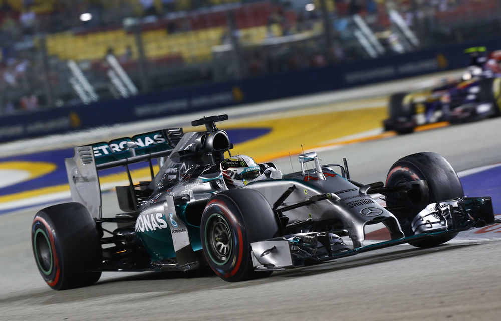 Hamilton l-a învins cu 0.007 secunde pe Rosberg în lupta pentru pole position din Singapore - Poza 1