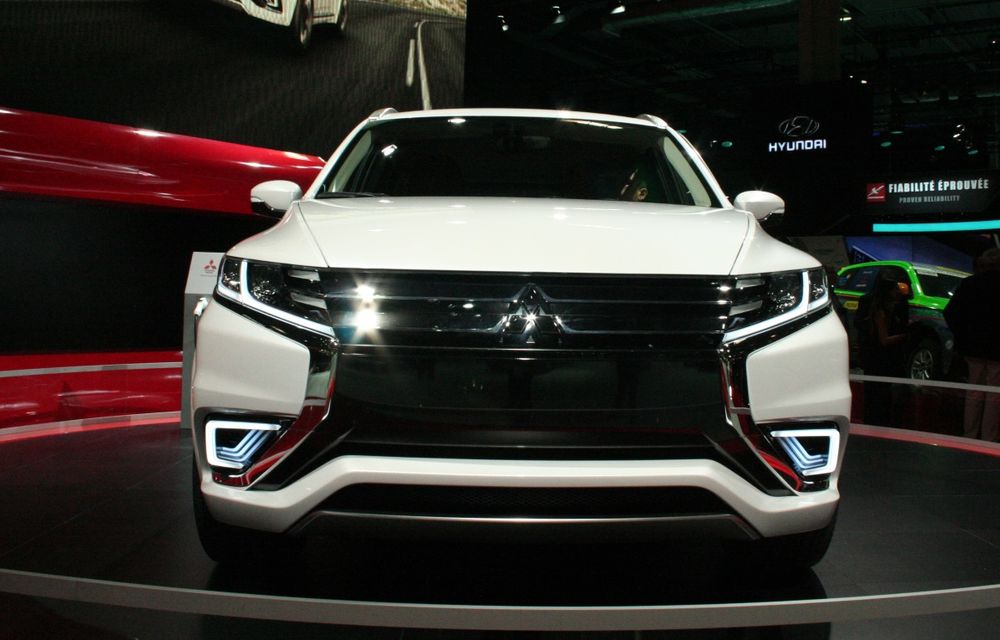 PARIS 2014 LIVE: Mitsubishi Outlander PHEV Concept-S: japonezii ne prezintă primele imagini ale pachetului de design creat pentru SUV-ul hibrid - Poza 2