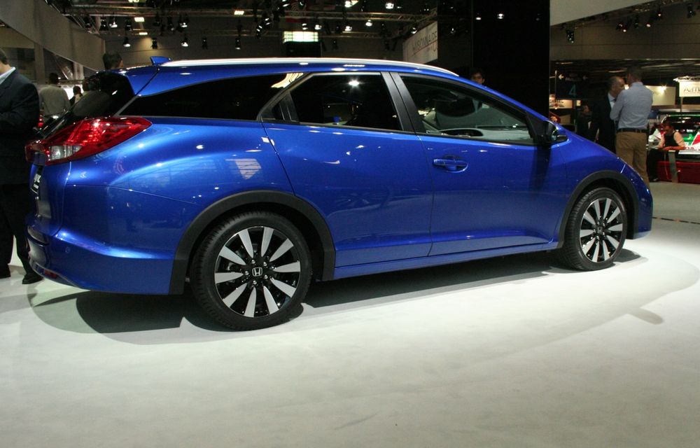 PARIS 2014 LIVE: Honda Civic primeşte un facelift şi o versiune Sport - Poza 15
