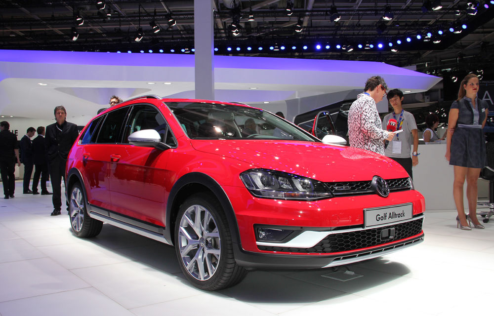 PARIS 2014 LIVE: Volkswagen Golf Alltrack - compacta germană este pregătită şi pentru off-road - Poza 3