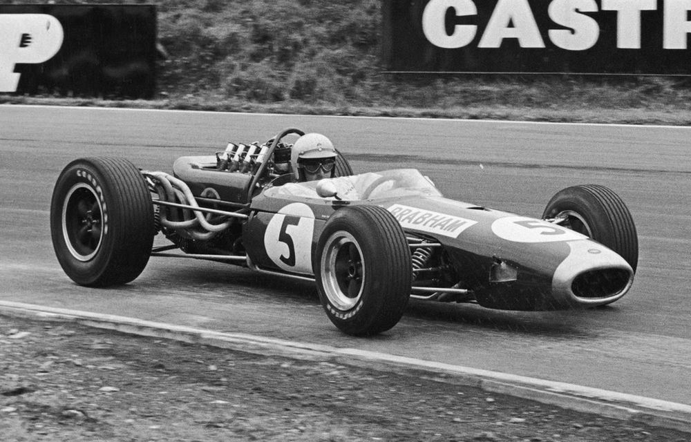 Brabham vrea să revină în Formula 1 şi la Le Mans printr-un proiect de investiţii din partea fanilor - Poza 1
