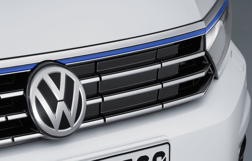 PARIS 2014 LIVE: Volkswagen Passat GTE - varianta hybrid plug-in a noului model din Wolfsburg - Poza 9