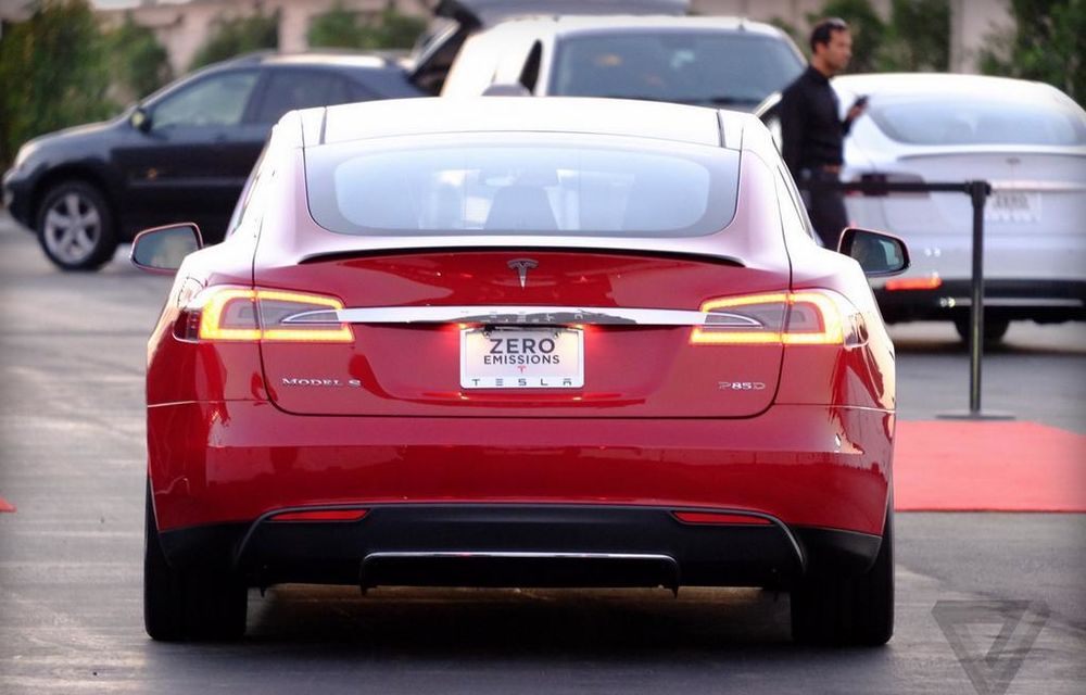 Tesla Model S P85D este cel mai puternic sedan electric din lume - Poza 3
