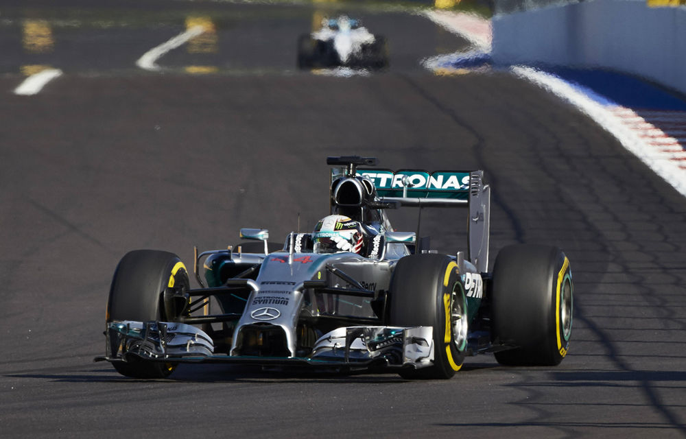 Hamilton, pole position la Soci! Rosberg şi Bottas, la un pas să-l învingă pe britanic - Poza 1