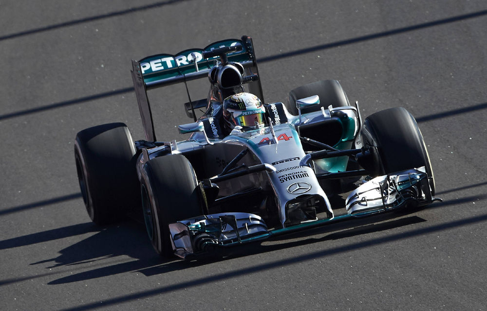 Hamilton a câştigat cursa din Rusia după ce a tranşat duelul cu Rosberg în primul viraj. Mercedes, campioană la constructori - Poza 1