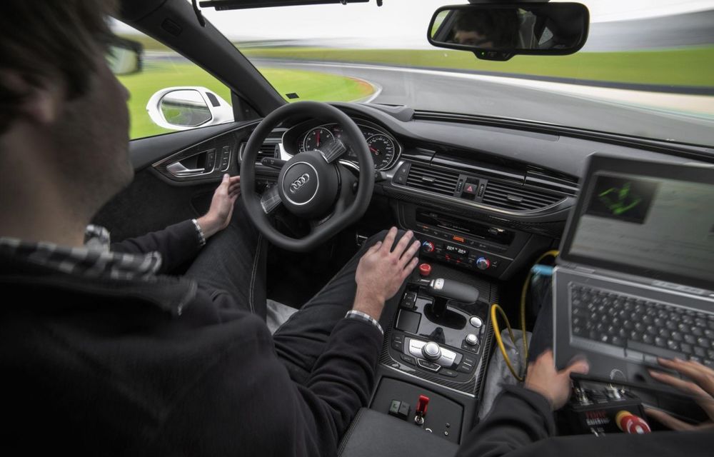 Audi RS7 piloted driving Concept, maşina care se pilotează singură pe circuit, a fost prezentată oficial - Poza 14