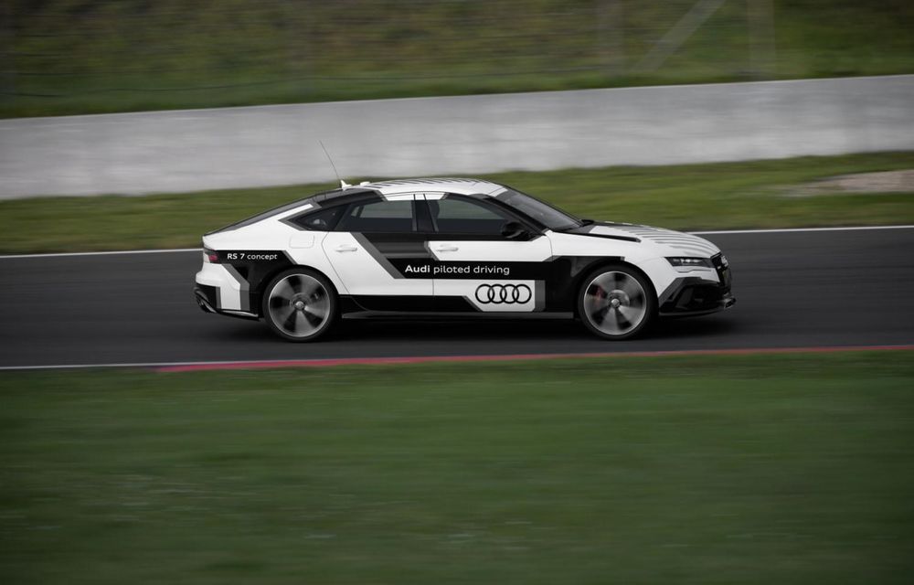 Audi RS7 piloted driving Concept, maşina care se pilotează singură pe circuit, a fost prezentată oficial - Poza 4